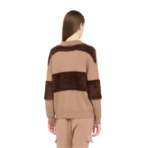 Polo Donna con scollo a V, spalle scese e motivo a righe